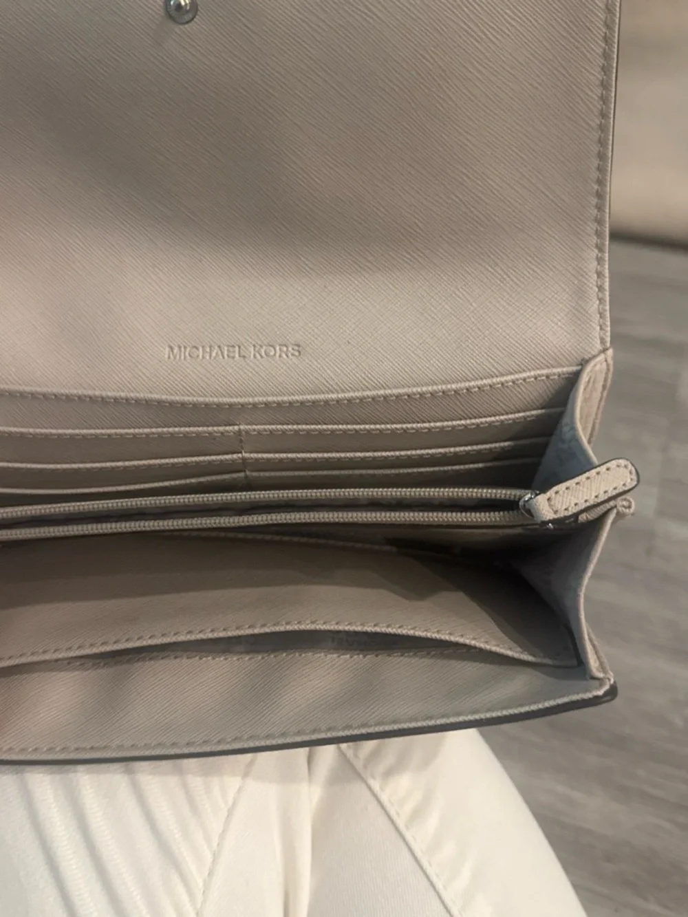 Michael Kors Beige Leather Shoulder Bag Set - Handbag, Crossbody & Wallet